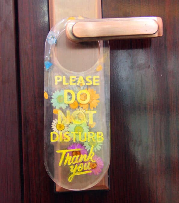 Do Not Disturb Door Hanger Mold 1 – Resintools.co