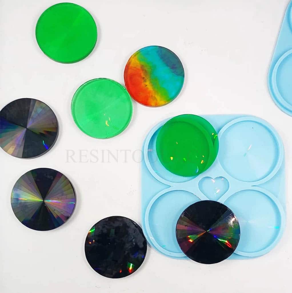 4 coasters and a heart holographic 1 – RESINTOOLS.CO